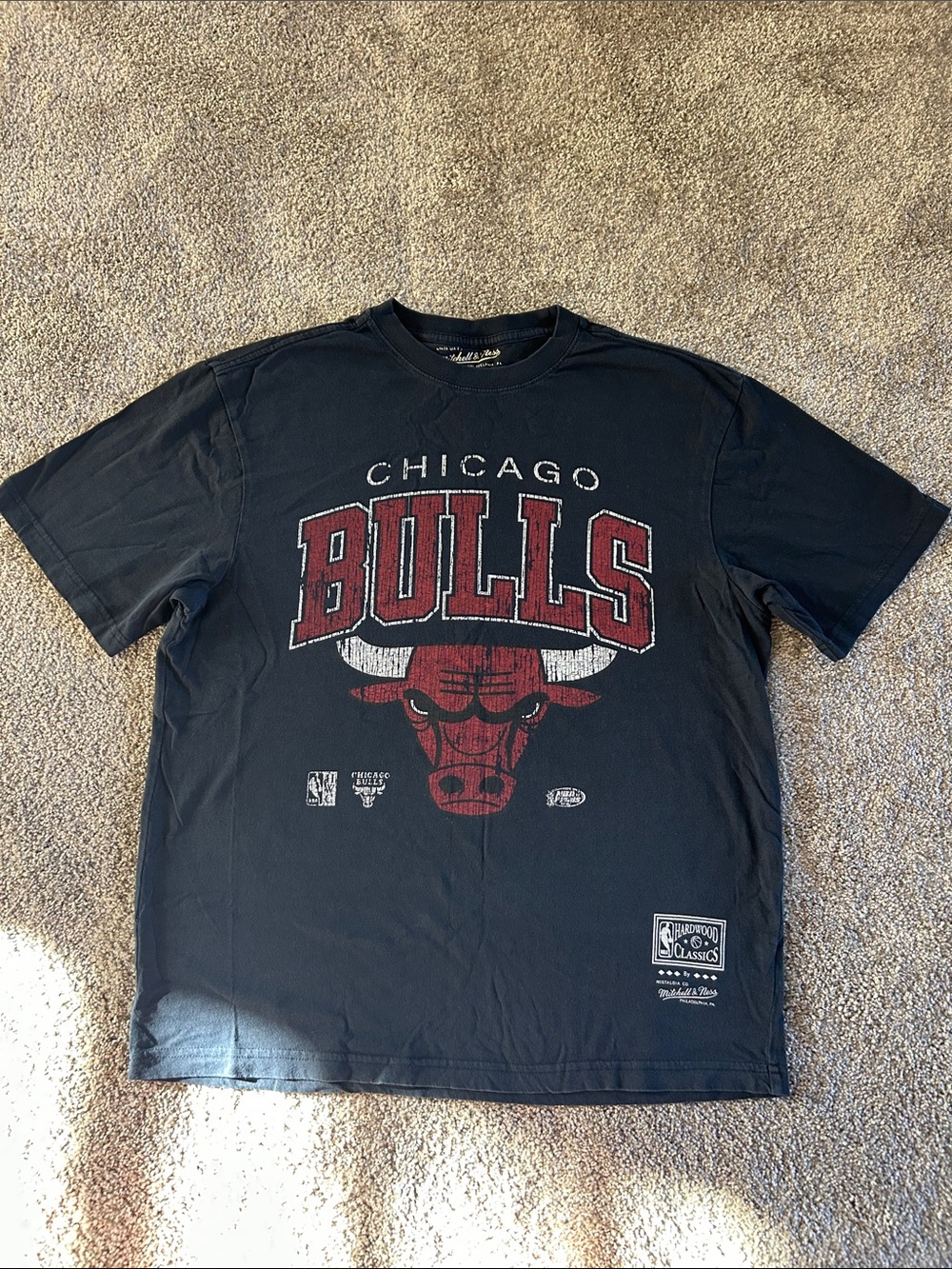 Mitchell & Ness Black Chicago Bulls Graphic Tee with Red Logo
